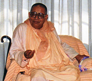 Sri Bhakti Sundar Govinda Maharaj, 1992