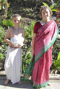 Premananda Prabhu and Krishnapriya Devi Dasi on the day of their Gayatri initiation.