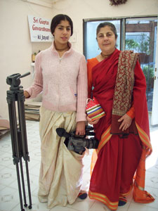 Vaidehi with her mother Kalindi Didi