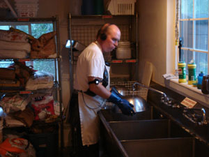 Jatindra Mohan Prabhu washed the dishes.