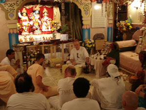 Sarvabhavana Prabhu led the program.