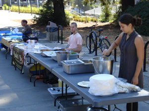 The last day at Aptos, our friend Phoenix, who also helped us in Watsonville, came to our table again.