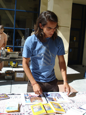 Leonardo and Shambhunath Prabhu assisted in setting up the tables.