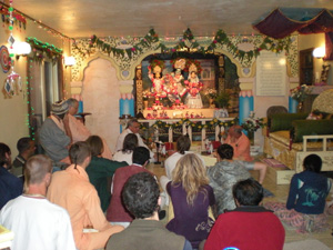 Sripad Siddhanti Maharaj, Sripad Parvat Maharaj and Sripad Hasyapriya Prabhu also shared their experiences and inspirations. 