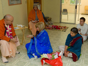 The devotees gather to witness the auspicious ceremony......