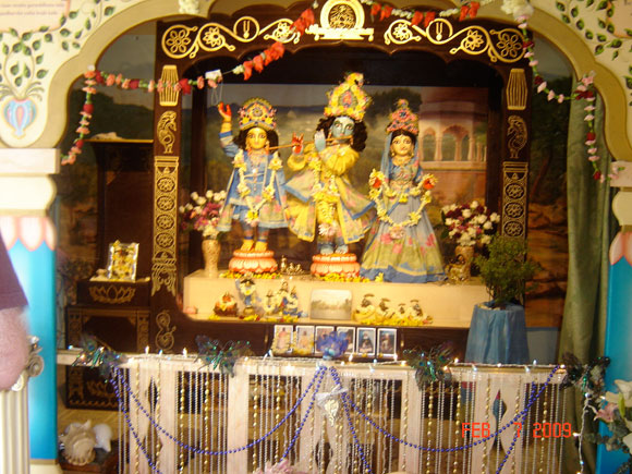 Their Lordships Sri Sri Guru Gauranga Gandharvika Giridhari