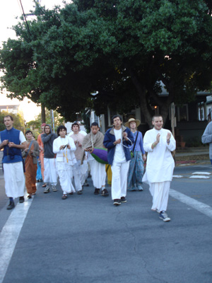 The kirtan was going full steam the whole way.