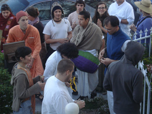 Our local devotees were so happy to spend this time with the devotees visiting from Mexico and San Diego. It was very inspirational for everyone.