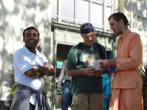 Inviting people to the Ashram.