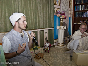 Sripad Virachandra Prabhu happily sings His Holiness glories!