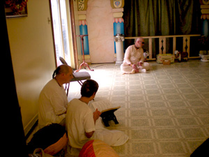 Ramai Prabhu leads the Bhoga Arotik song.