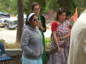 Vrinda, Sushila and Sachi Didis.