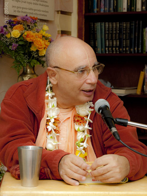 Our Srila Janardan Maharaj is very happy to welcome everyone