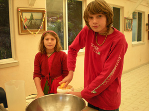 Jananivas Prabhu and Kumari Anuradha.