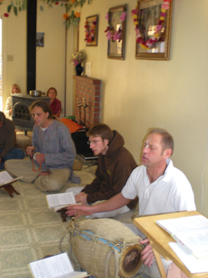 Everybody sings happily our kirtan songs.